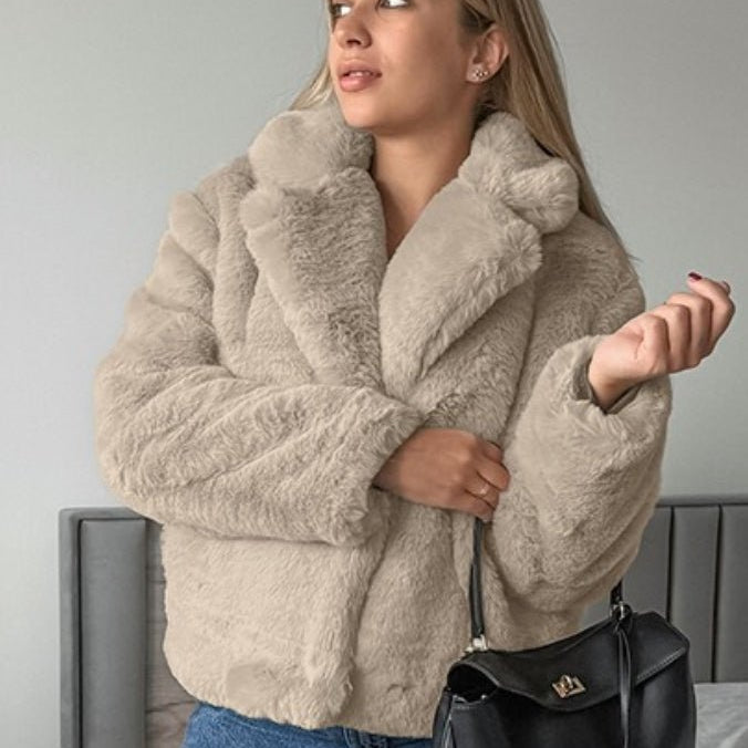 ZEYA - Catherine Short fluffly Coat