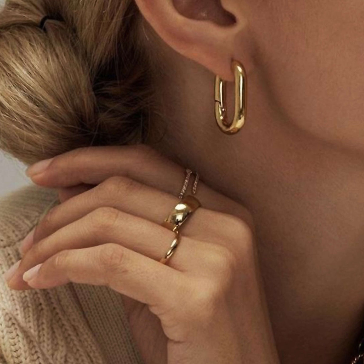 ZEYA - Emery Mini Hoop Earrings