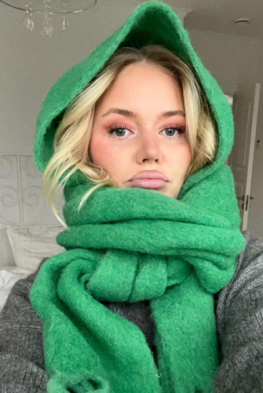 ZEYA - Gabriella Tasseled Winter Scarf