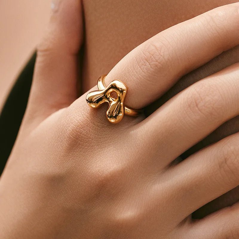 ZEYA - Cindella Adjustable Bubble Initial Ring