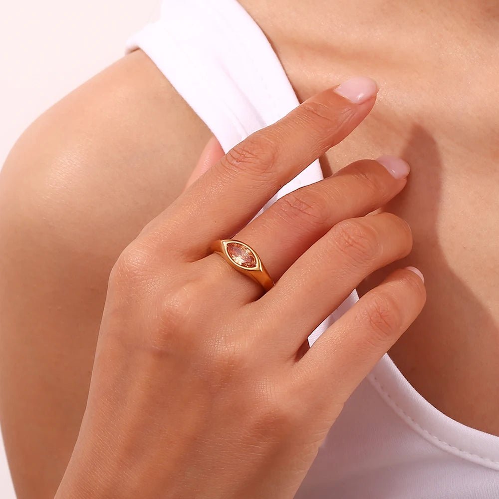 ZEYA - Emma Ring - Colorful Horse Eye Zircon Ring in Durable Hypoallergenic Steel