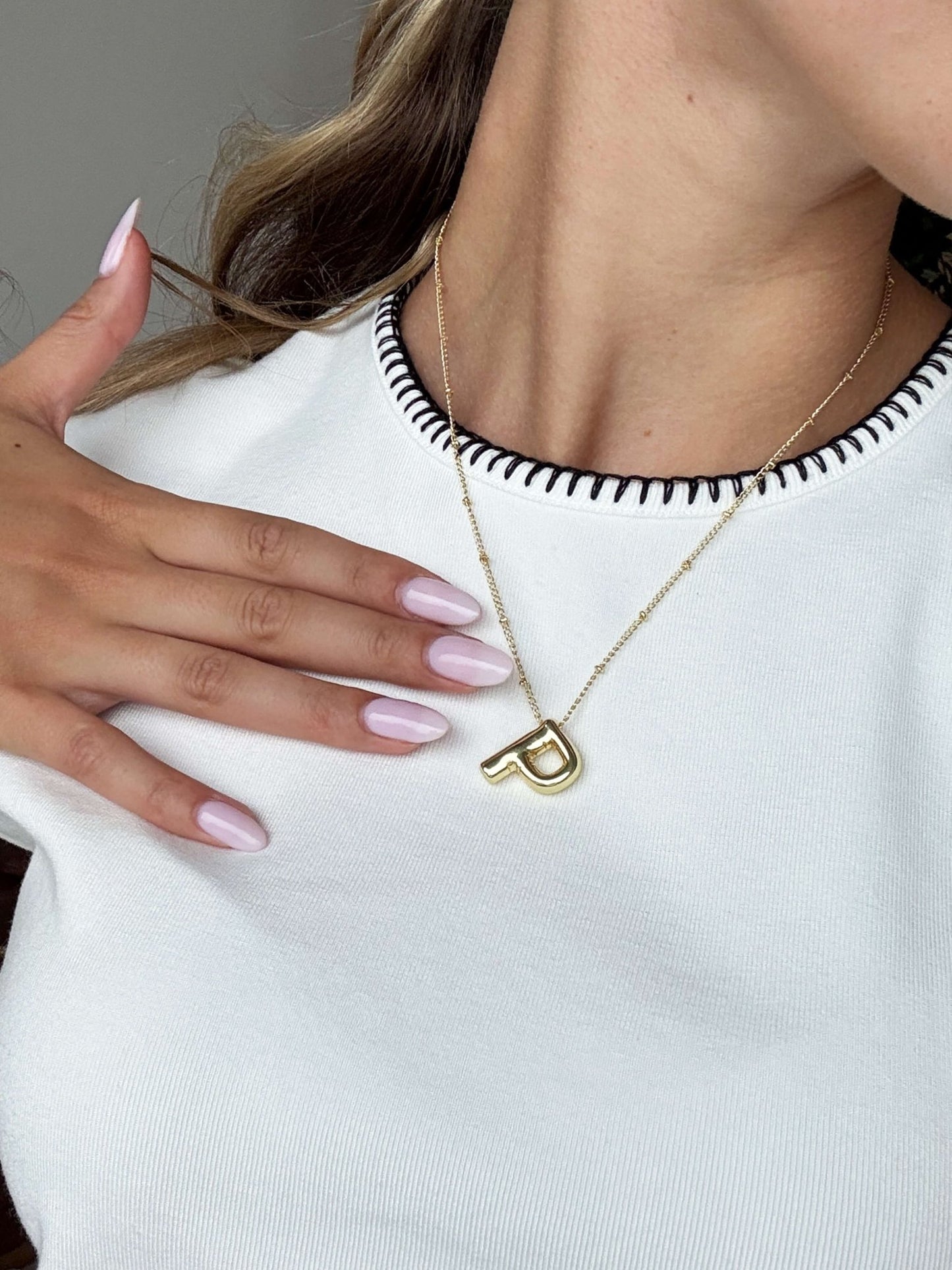 ZEYA - Eveline Letter Necklace